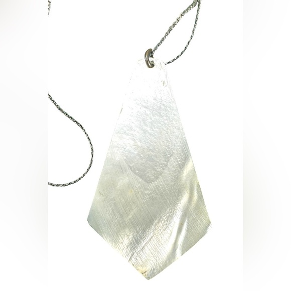 Antique Persian Hand Painted Mother Of Pearl Shell Pendant Nomadic Hunting Scene - Picture 3 of 5